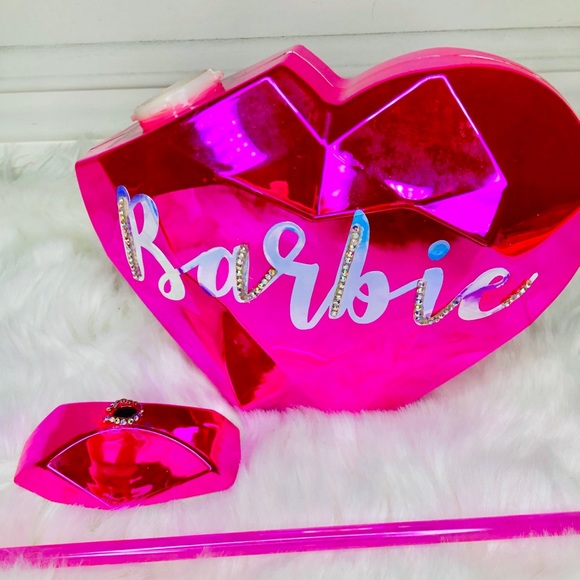 Barbie water bottle - Picture 2 of 9